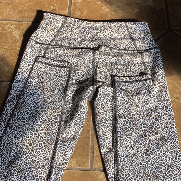 Victoria’s Secret legging - Picture 2 of 3